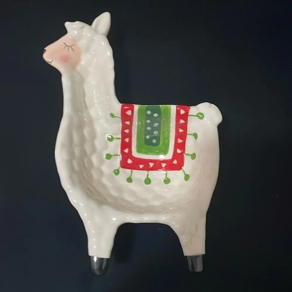Eccolo Ceramic trinket dish jewelry holder Alpaca white mexican llama poncho